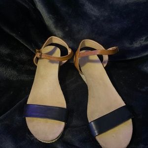 Merona Black & Tan Wedges - women’s size 8.0